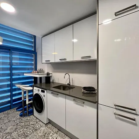 Prestige 1 With Pool By Homing