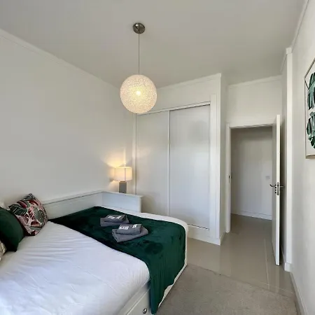 Prestige 1 With Pool By Homing *