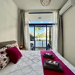 דירה Prestige 1 With Pool By Homing וילהמורה